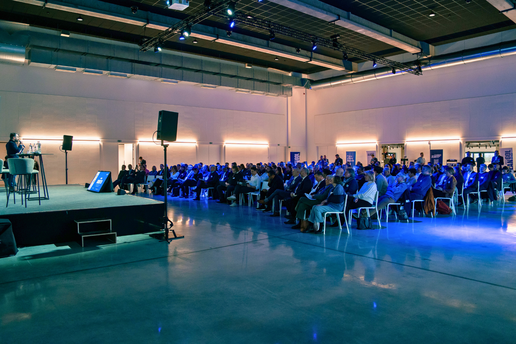 Succès de foule pour le colloque IA du Centre Jean Gol